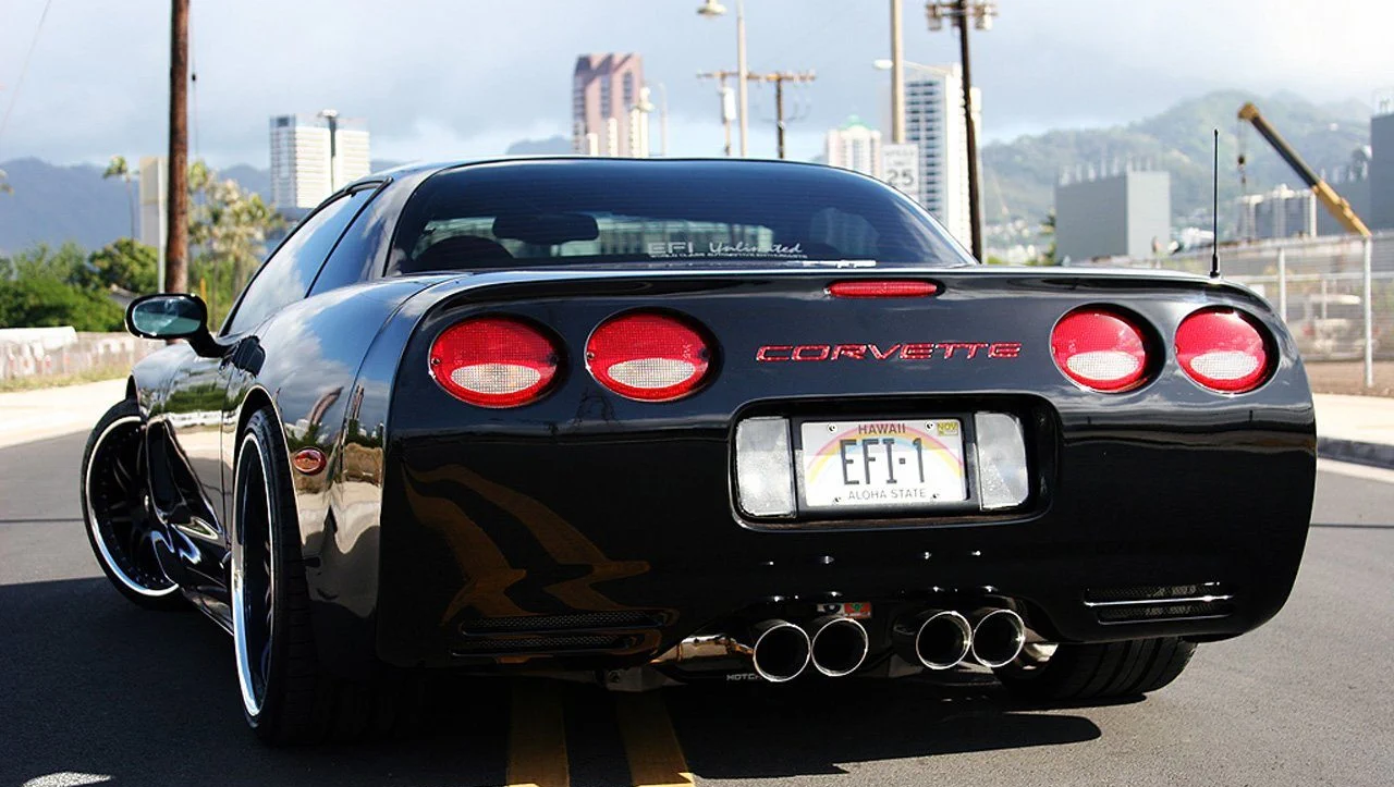Corvette Generations/C5/C5 2003 Black Rear 2.webp